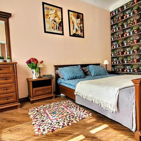 Kyiv Top Location 60M2 Apt In Old City Fast Wifi Selfchekin Экстерьер фото