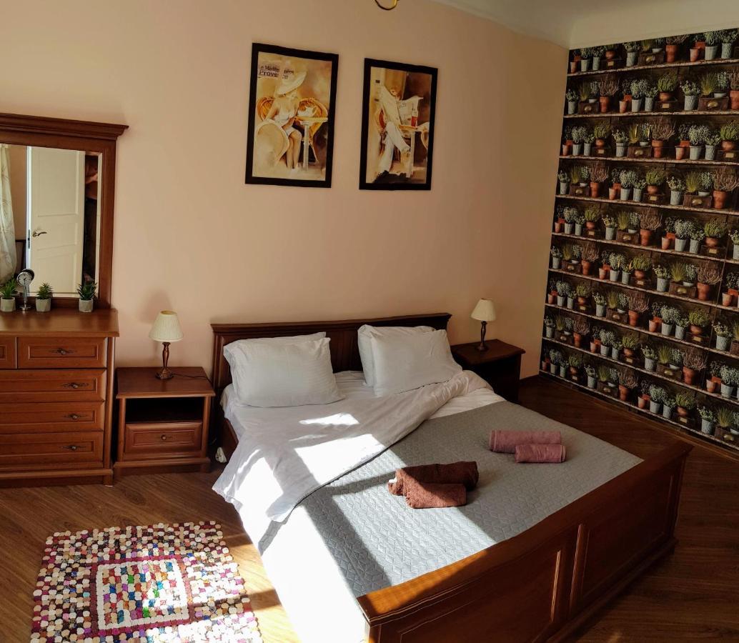 Kyiv Top Location 60M2 Apt In Old City Fast Wifi Selfchekin Экстерьер фото