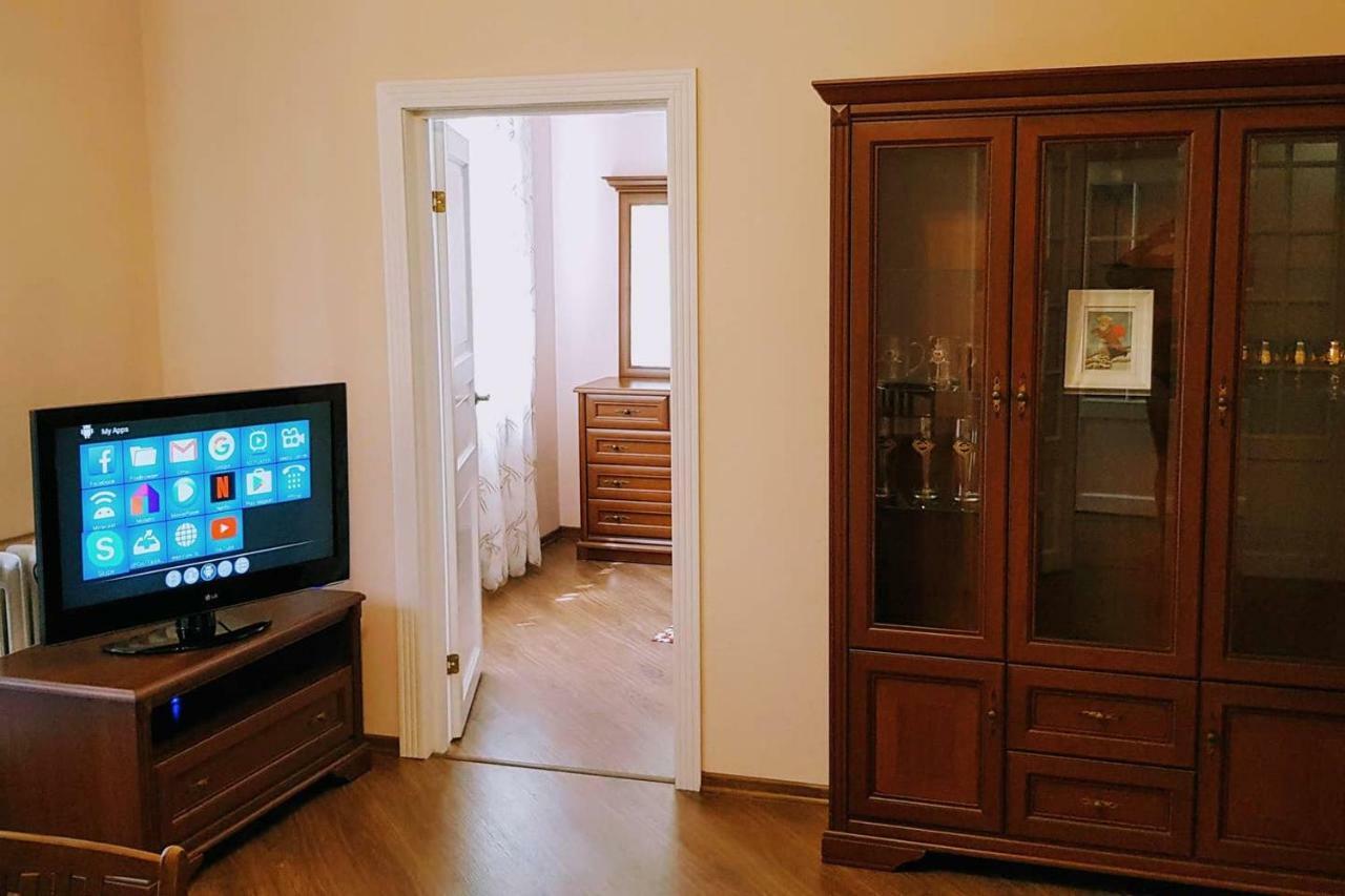 Kyiv Top Location 60M2 Apt In Old City Fast Wifi Selfchekin Экстерьер фото